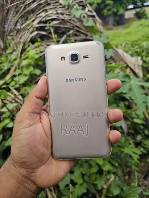 Samsung Galaxy J7 NXT 16 GB