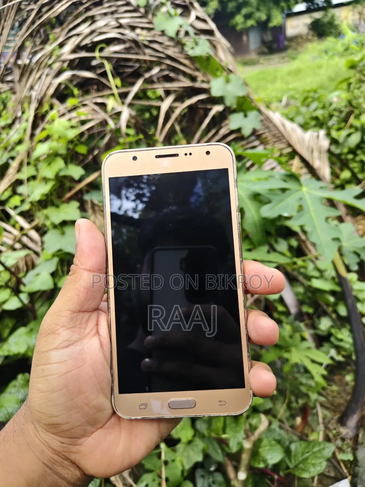 Samsung Galaxy J7 NXT 16 GB