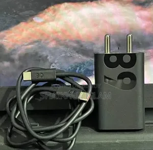 Motorola Original 68 Watt Charger
