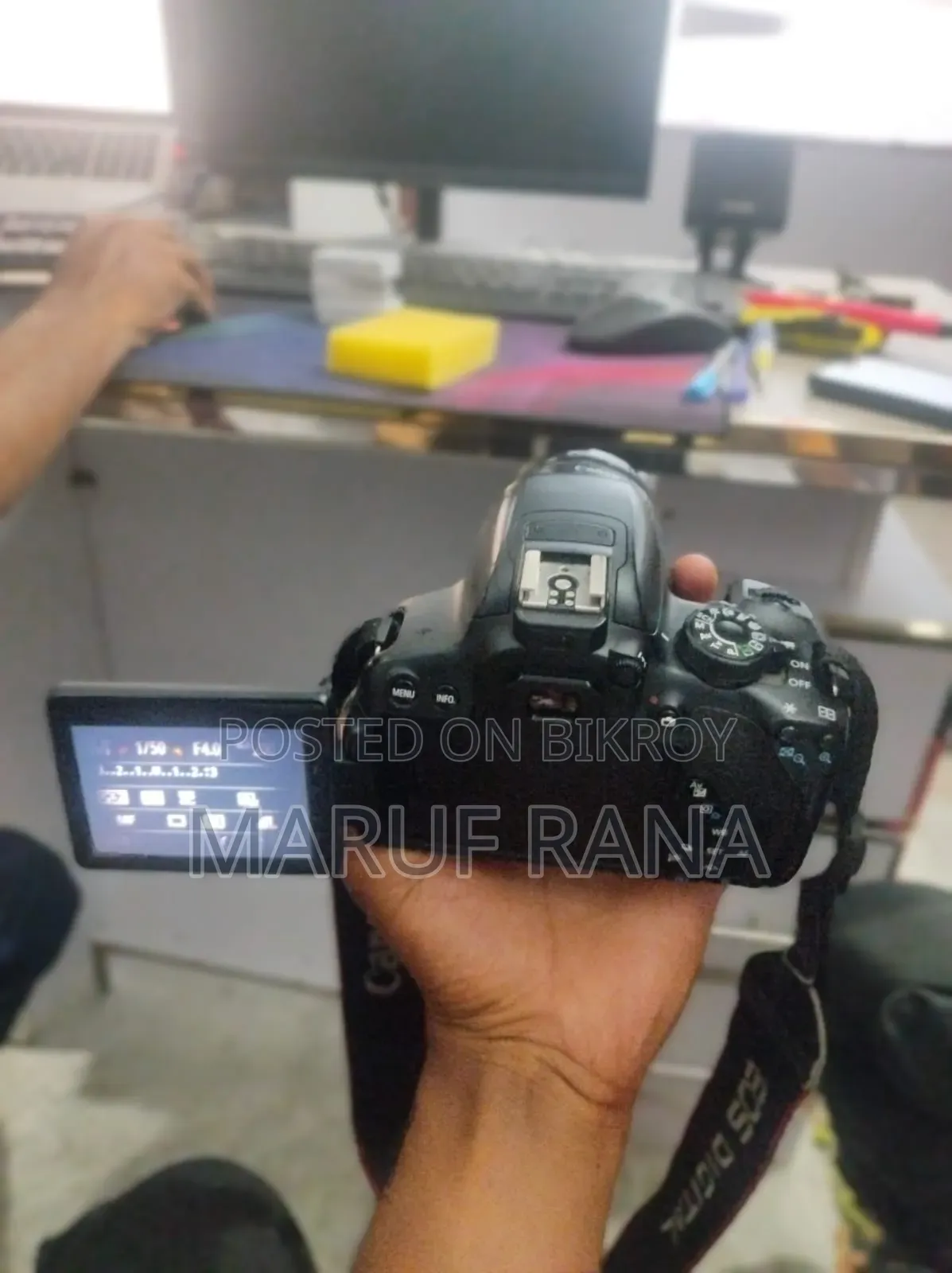 A DSLR Camera