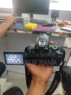 A DSLR Camera