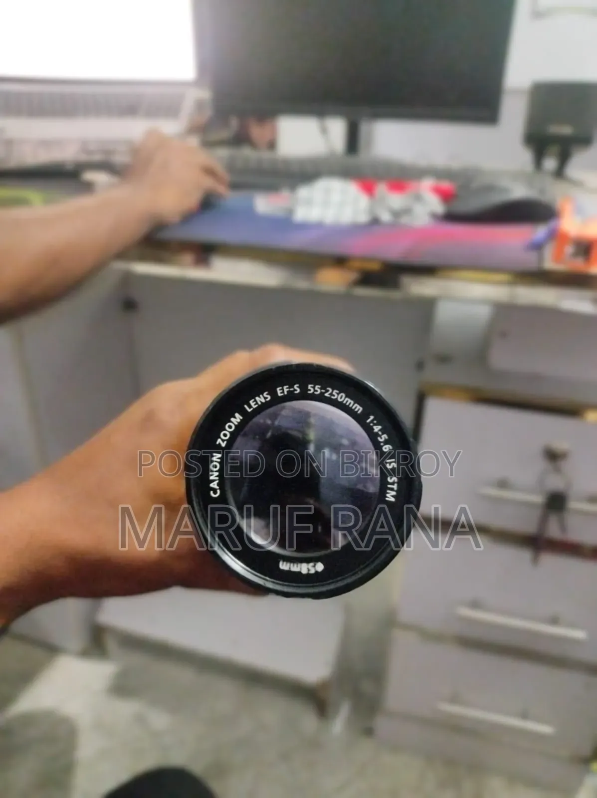 A DSLR Camera