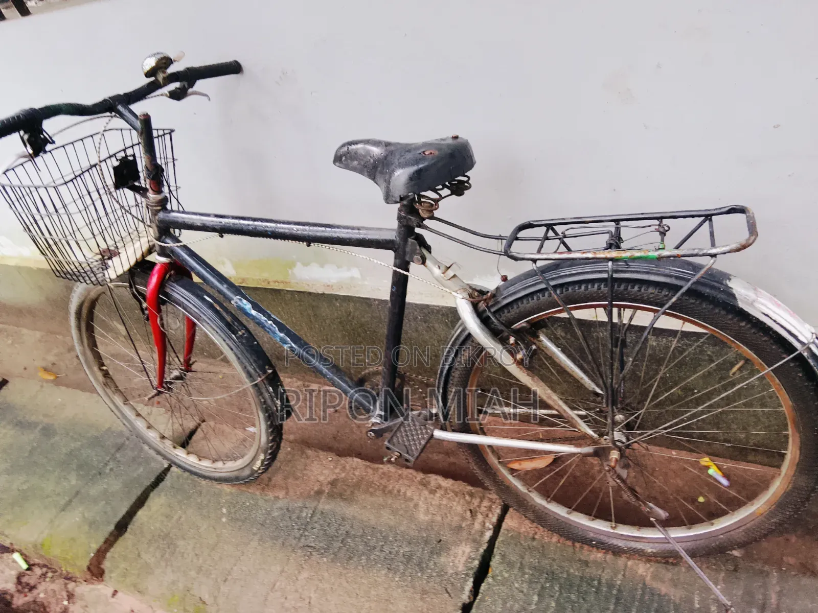 Selling because I bought a new bicycle