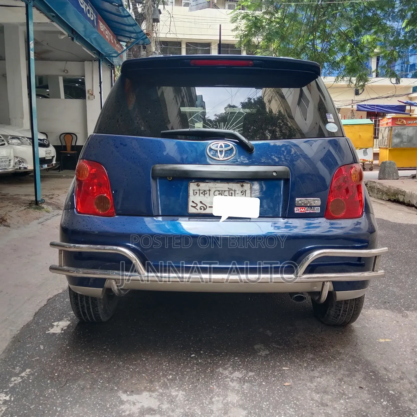 Toyota IST 2004 নীল