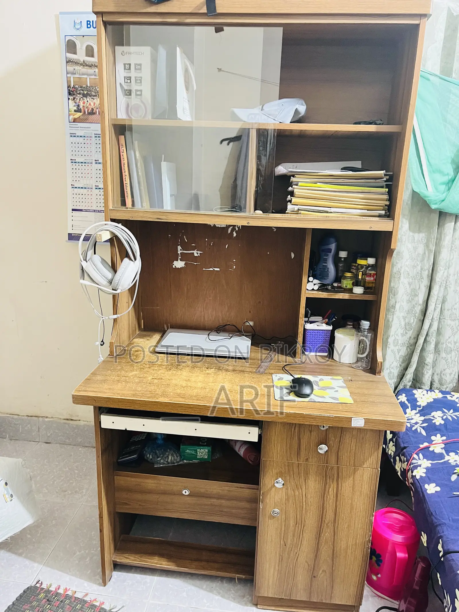 Reading Table