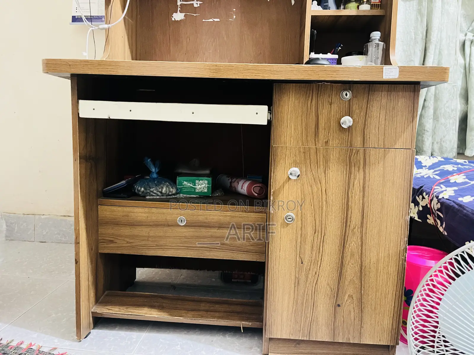 Reading Table