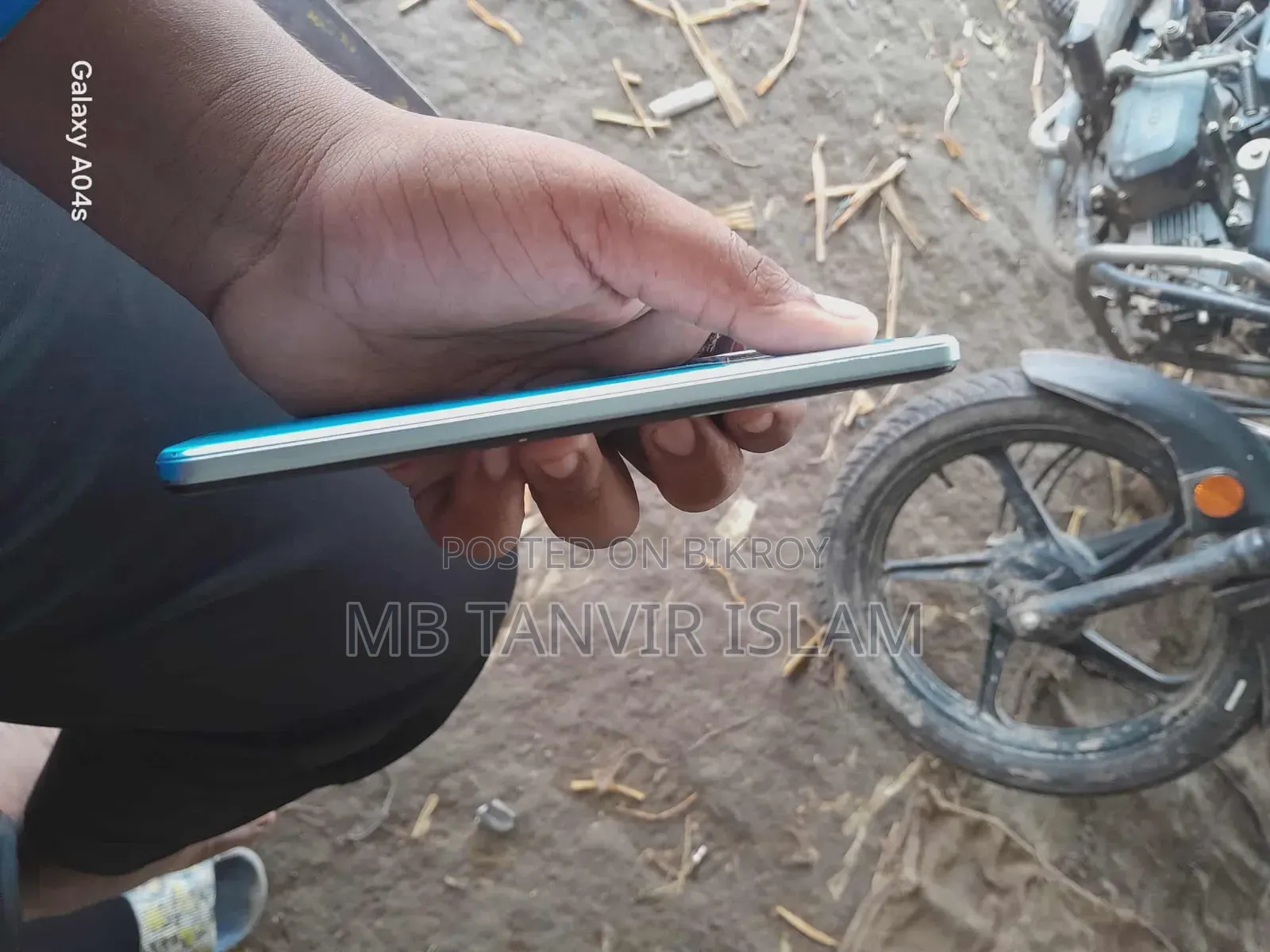 Vivo Y33s 128 GB Yellow