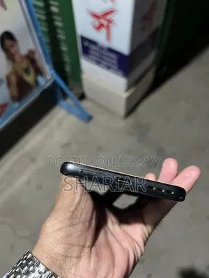 মটোরোলা এজ ৪০ নিও ২৫৬ জিবি কালো