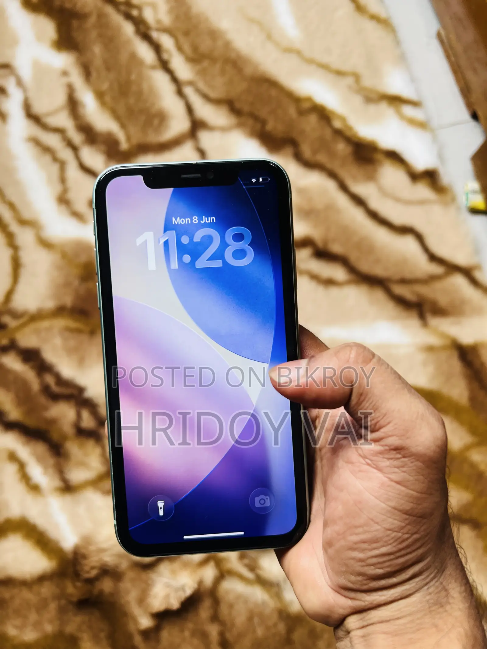 অ্যাপল আইফোন ১১ ৬৪ জিবি ব্লু