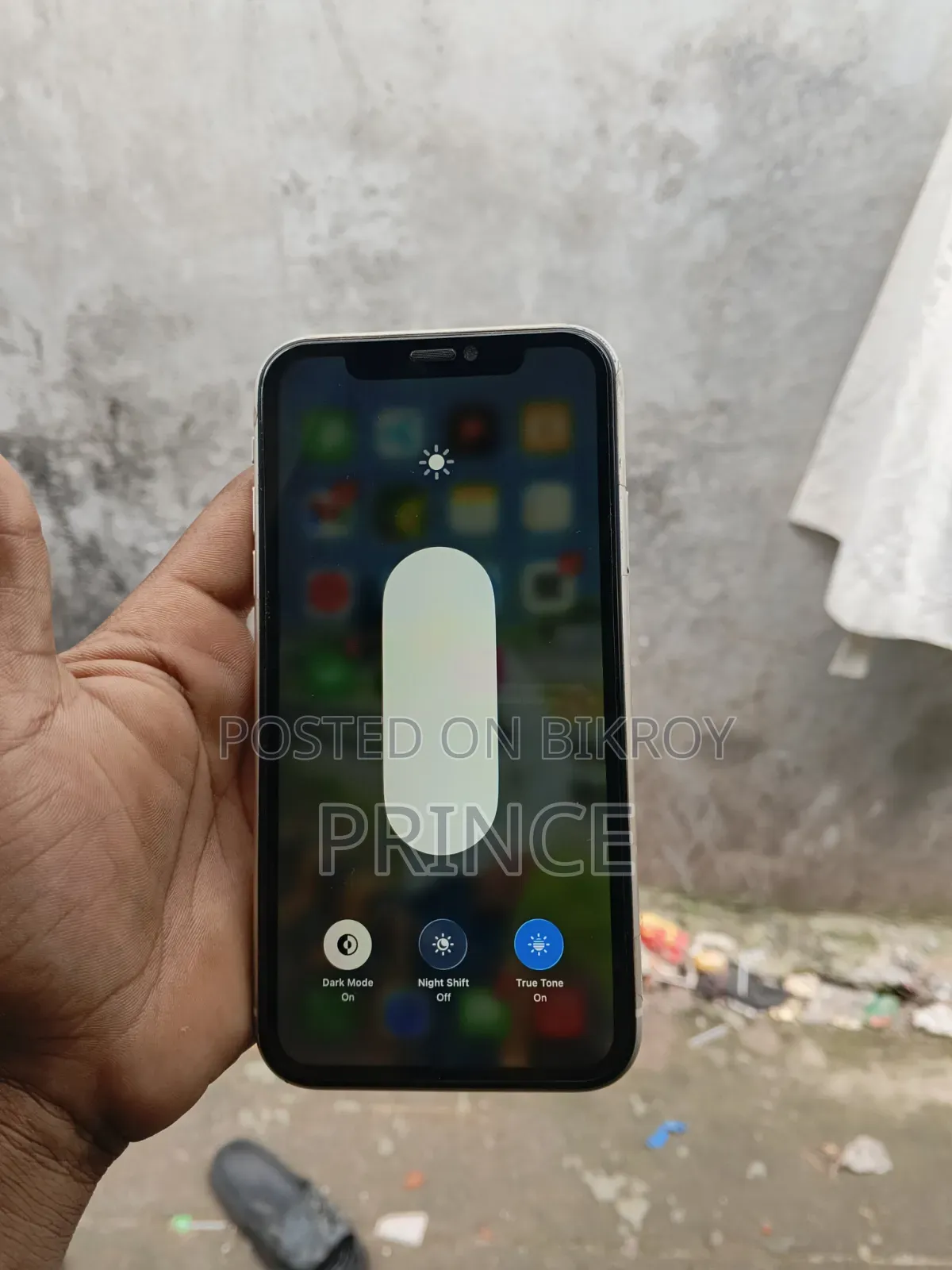 অ্যাপল আইফোন ১১ ১২৮ জিবি সাদা