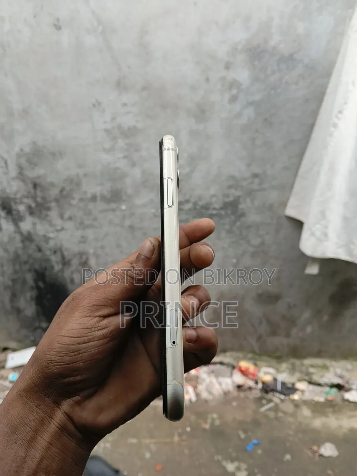 অ্যাপল আইফোন ১১ ১২৮ জিবি সাদা