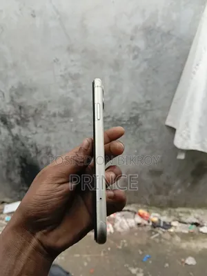 অ্যাপল আইফোন ১১ ১২৮ জিবি সাদা