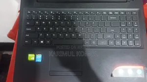 Laptop Lenovo IdeaPad 100 4GB Intel Core i3 HDD+SSD 500GB