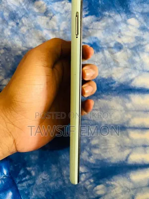 Realme Narzo 50i ৬৪ জিবি গ্রিন