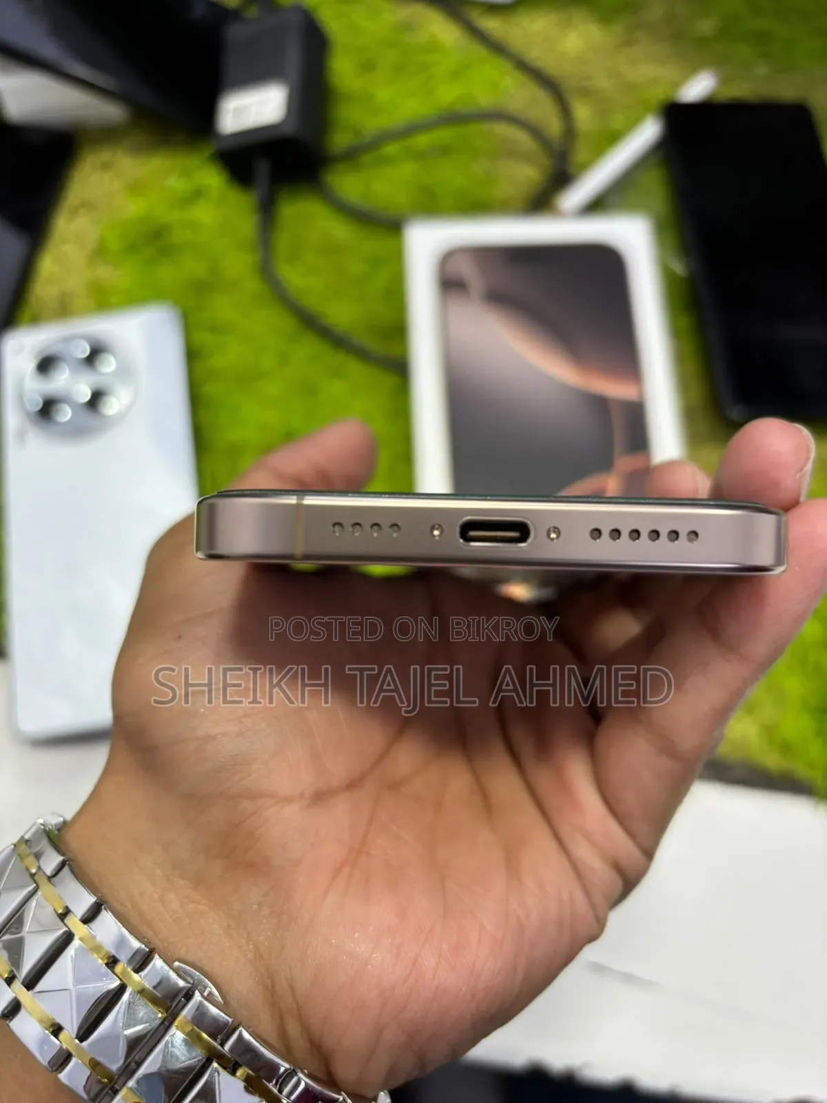Apple iPhone 16 Pro Max 256 GB Gold