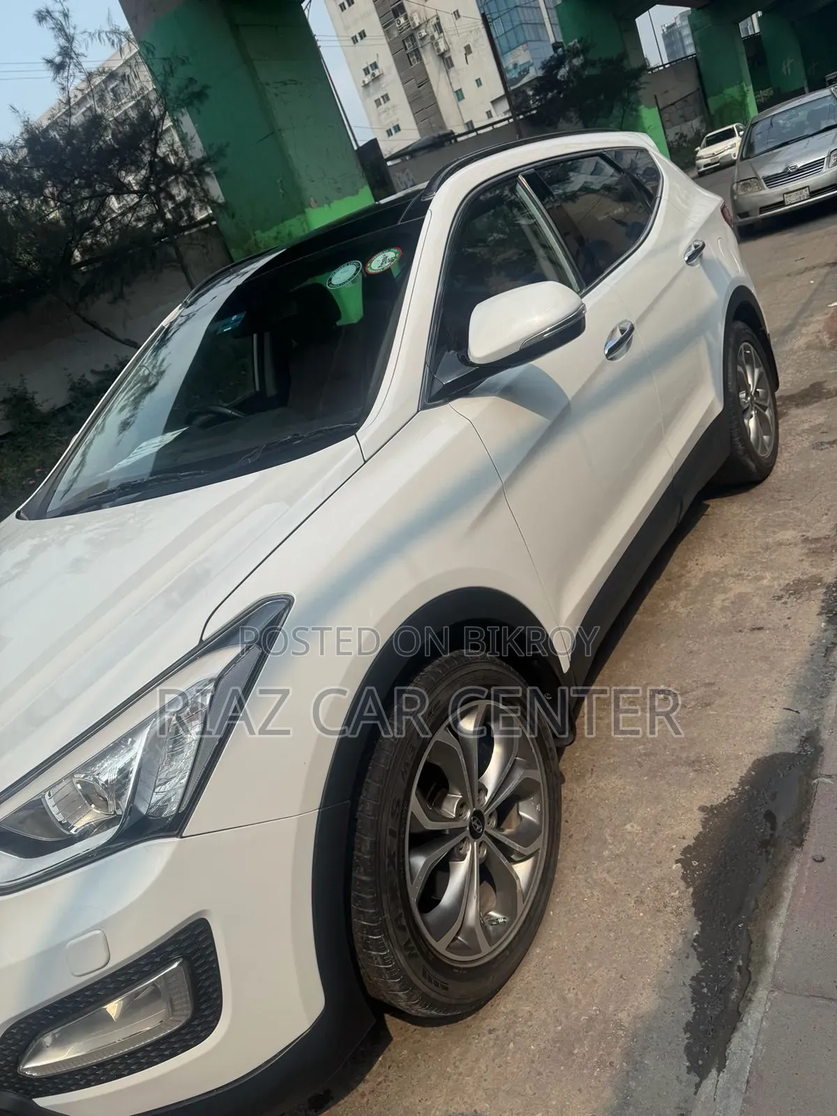 Hyundai Santa Fe 2015 White