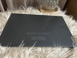New Laptop Lenovo V14 G4 IRU 8GB AMD Ryzen 5 SSD 256GB