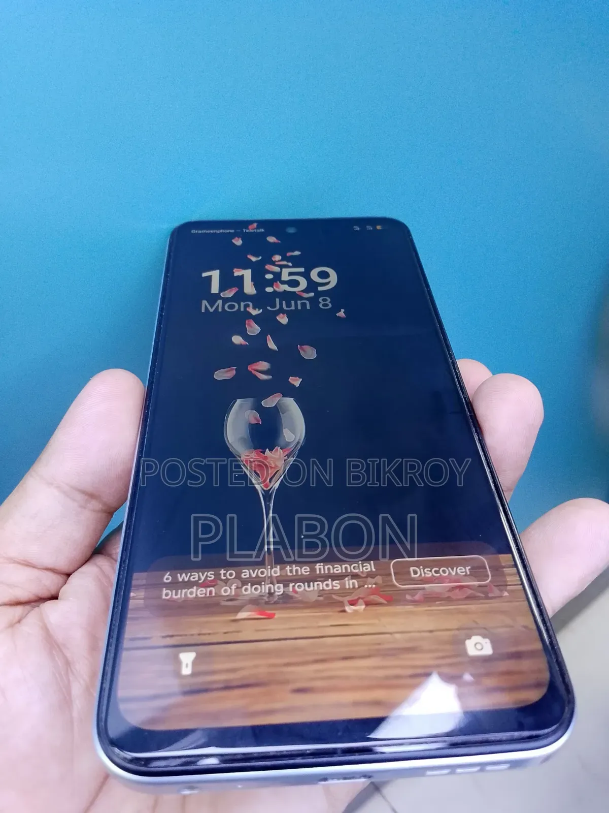 টেকনো স্পার্ক ৪০ প্রো ২৫৬ জিবি সাদা