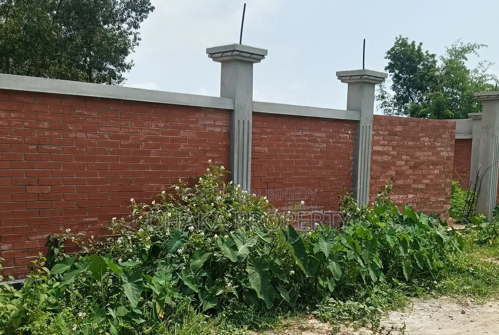 300ft Expressway 7.5 Katha East at Sector-13