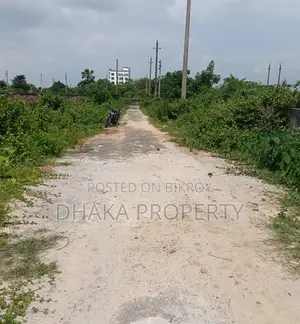 300ft Expressway 7.5 Katha East at Sector-13