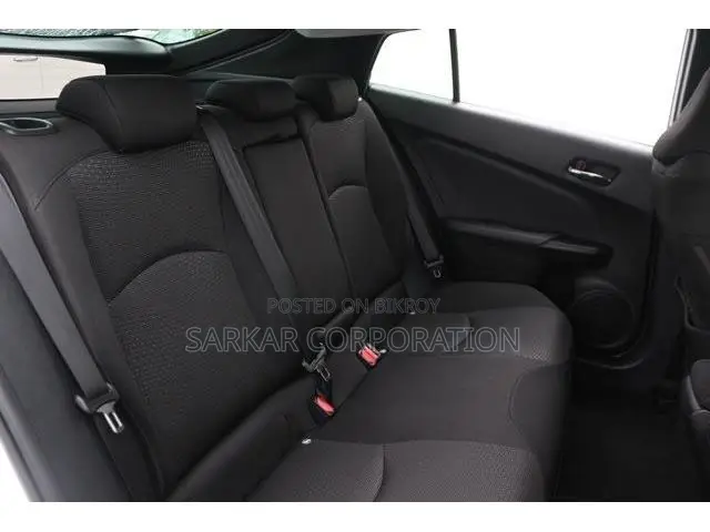 Toyota Prius 2021 Pearl