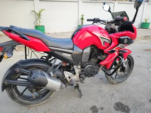 Yamaha FZ 2011 Red