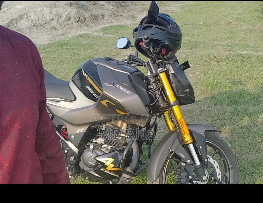 Hero Xtreme 160R 4V 2025 Brown
