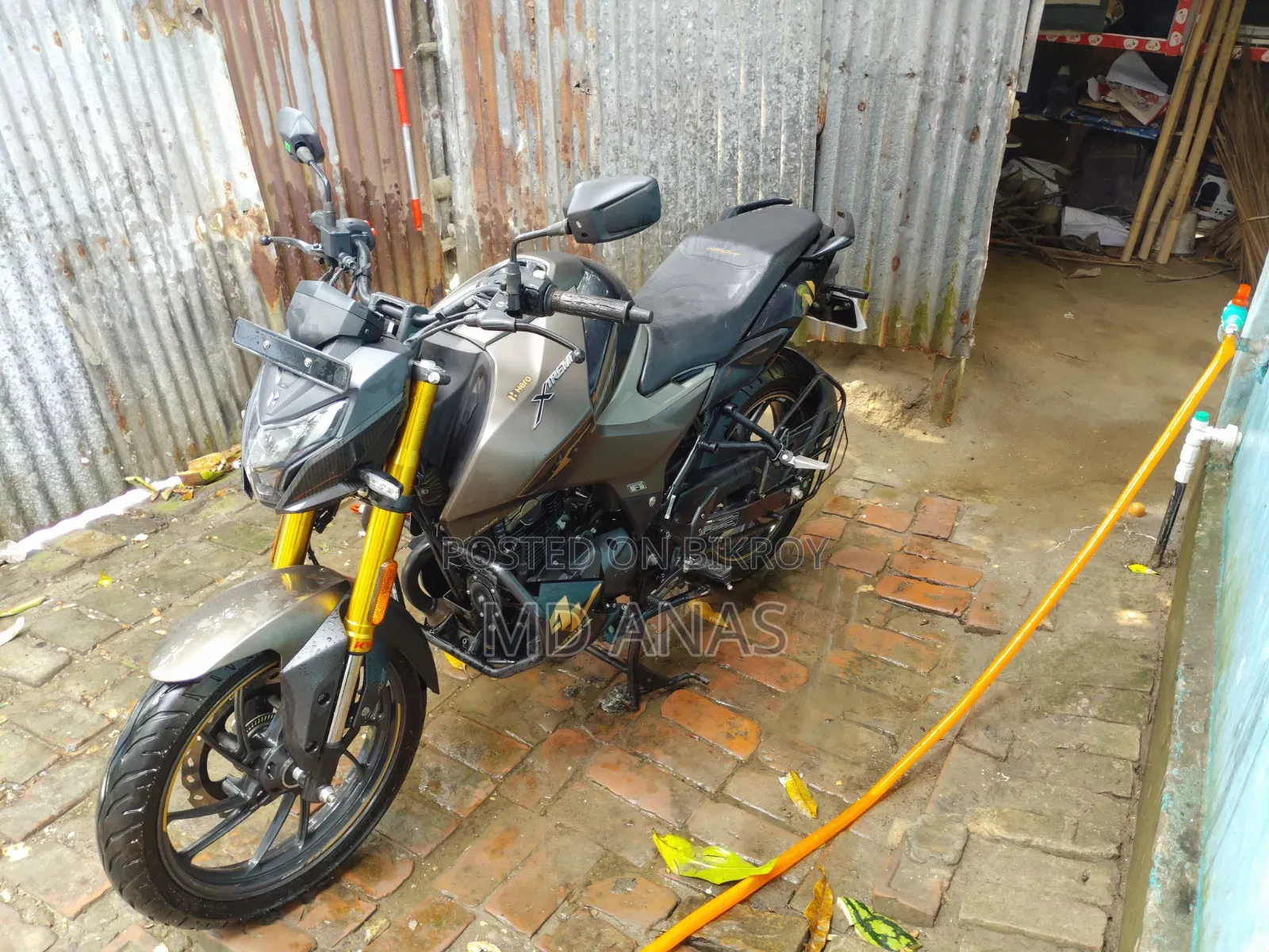 Hero Xtreme 160R 4V 2025 Brown