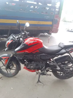 Bajaj Pulsar NS 160 2019 Red