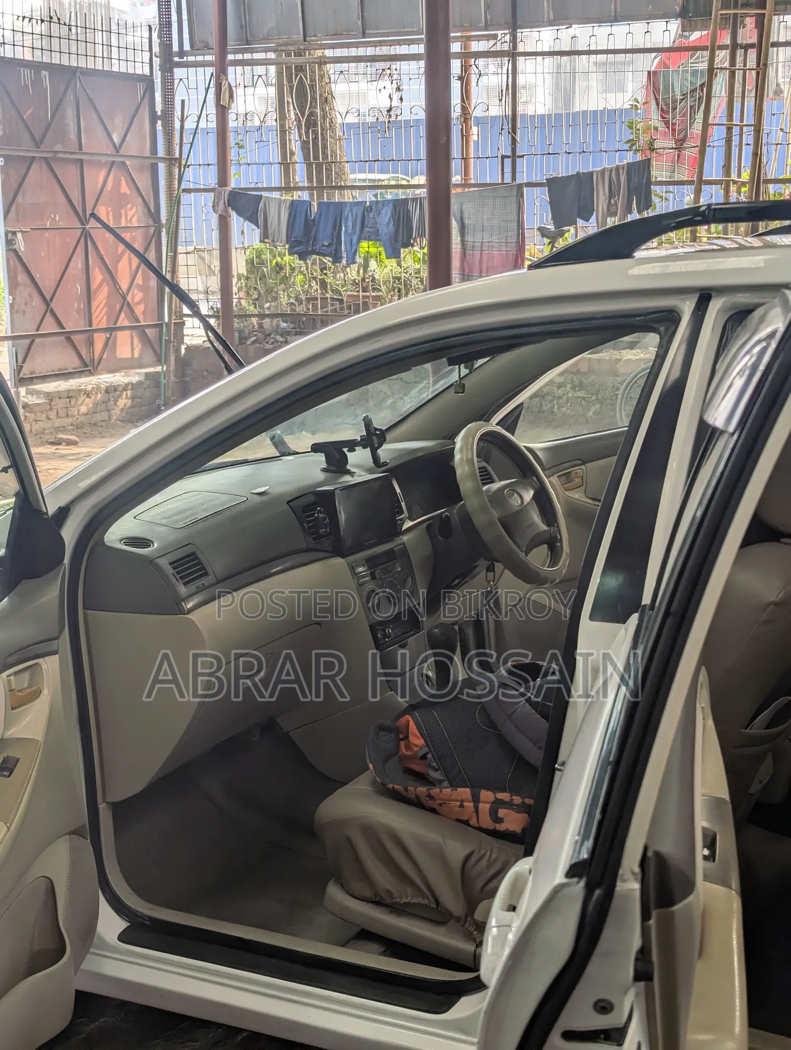 Toyota Corolla 2005 White