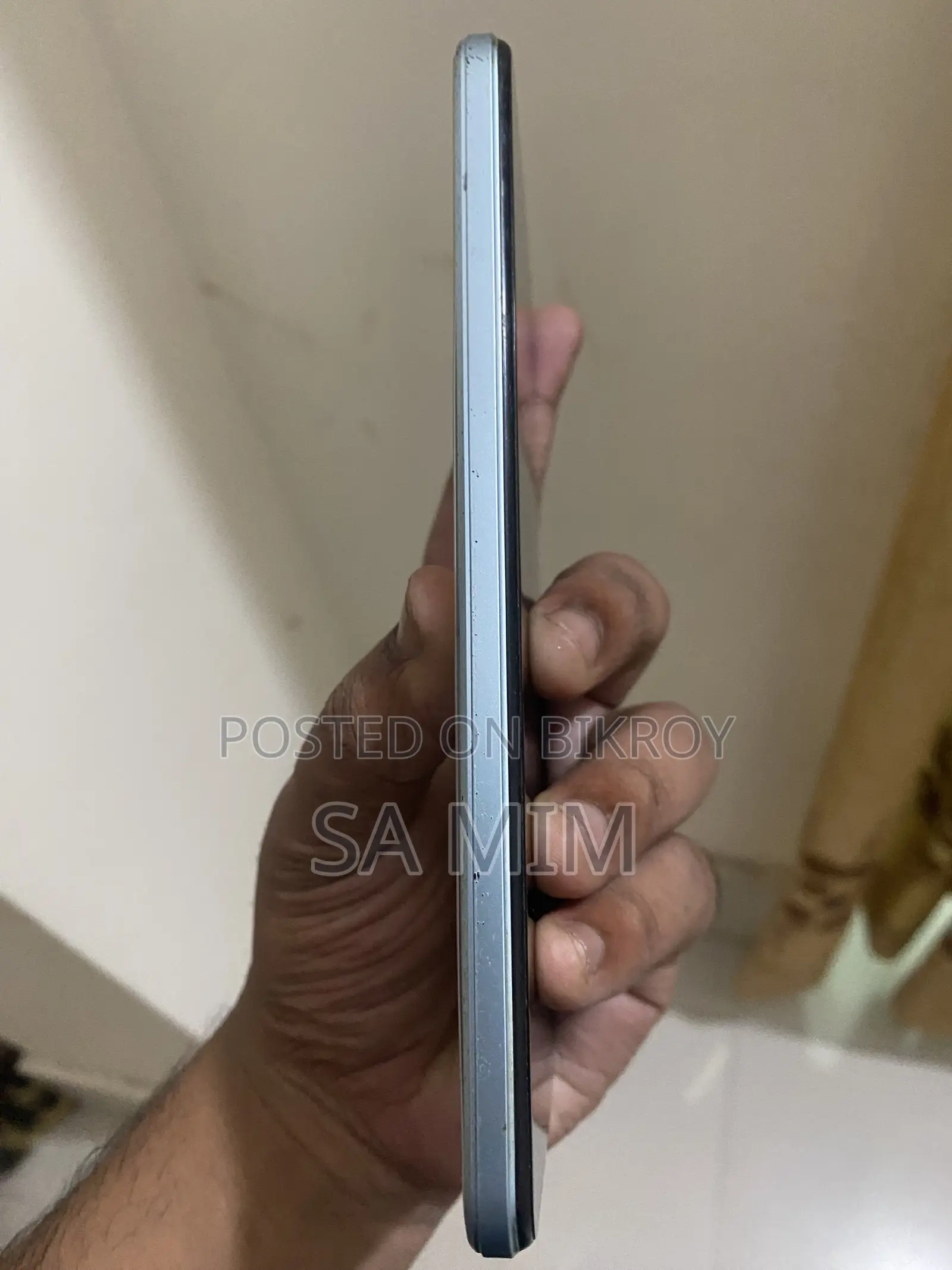 ভিভো ওয়াই২১ ৬৪ জিবি সাদা