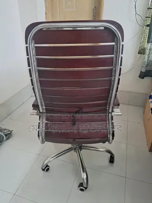 ফুল ফ্রেশ কাঠের চেয়ার