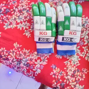 KG Gloves, BDM Pad, Spartan Bat