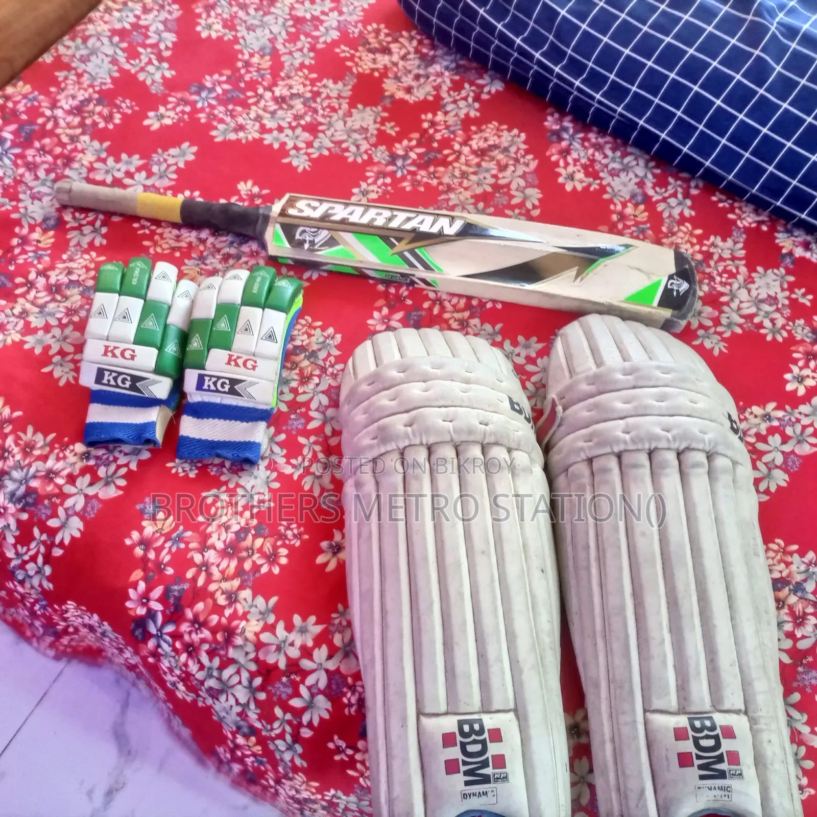 KG Gloves, BDM Pad, Spartan Bat