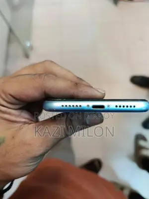 Apple iPhone XR 64 GB Gold