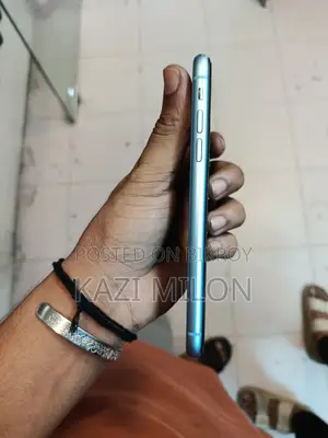 Apple iPhone XR 64 GB Gold