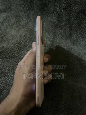 Vivo Y28 8 GB Gold
