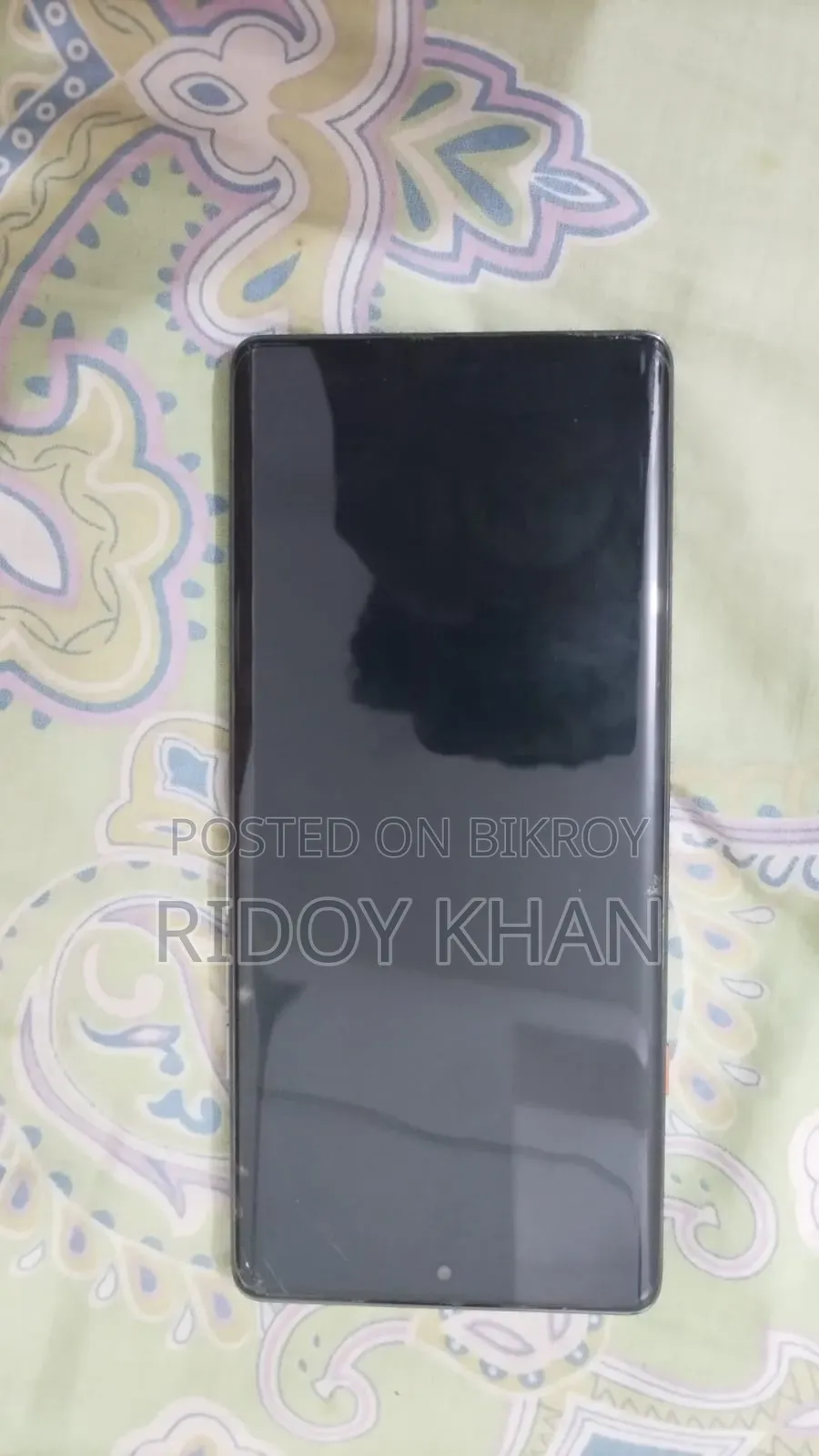 টেকনো ক্যামন ৪০ প্রো ৪জি ২৫৬ জিবি ব্ল্যাক