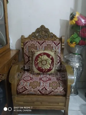 সোফা সেট সাথে কুসুম আর একসেট সোফার কাভার ফ্রি