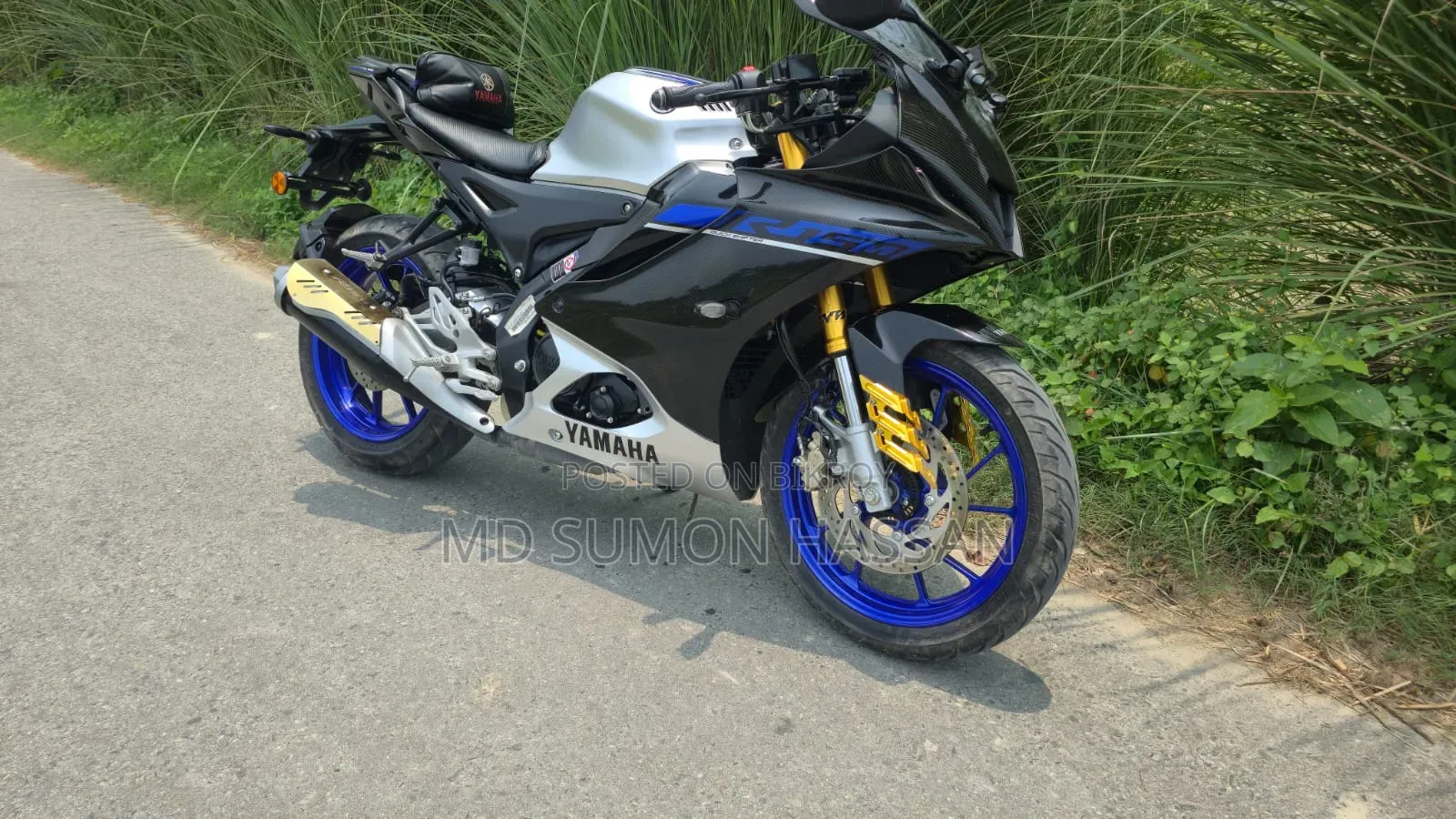 Yamaha R1 2025 Black