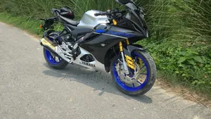 Yamaha R1 2025 Black