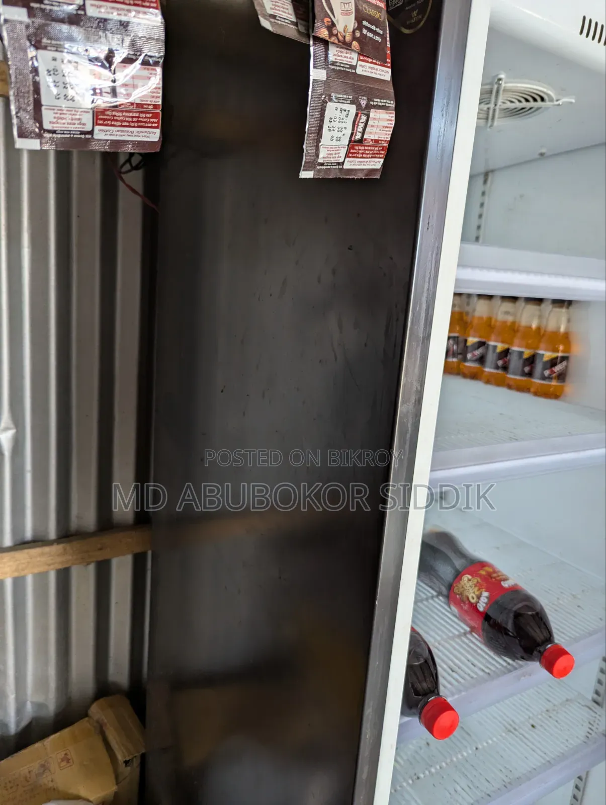 Walton Beverage Cooler 440 Liters Full Fresh Absolutely Like New
