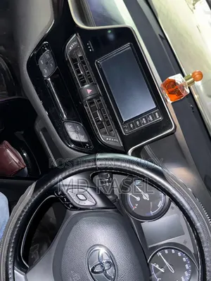 জিপ চেরোকি ২০১৯ ধূসর