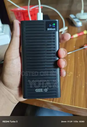 ২০০০০ এমএএইচ পাওয়ার ব্যাংক