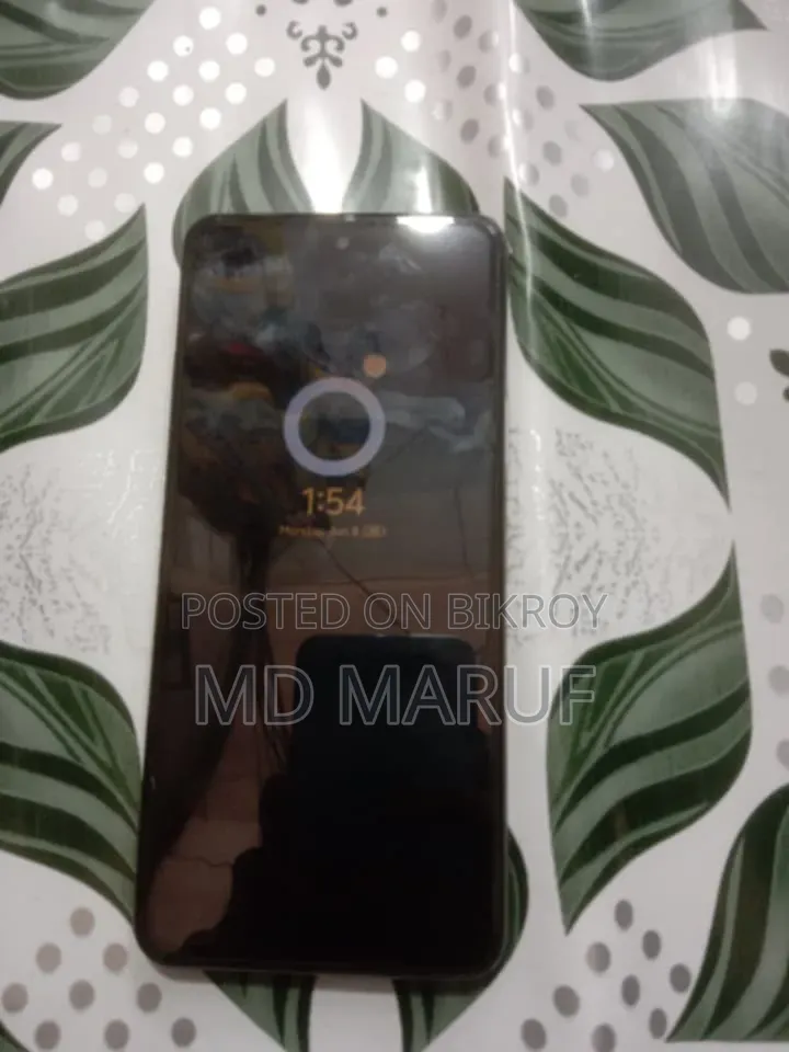 New iQOO 8 GB White