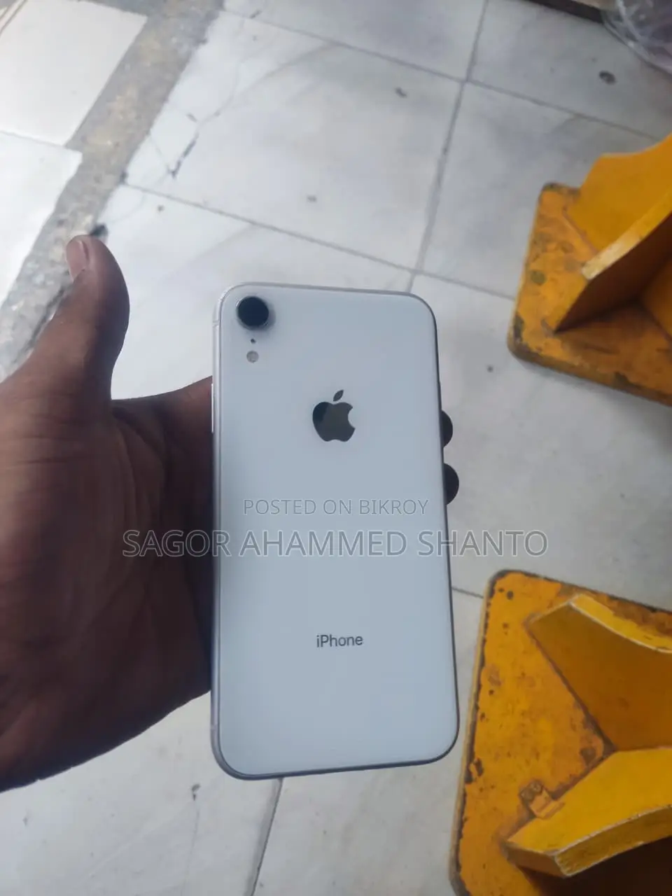 Apple iPhone XR 128 GB White