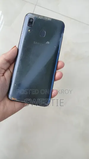 স্যামসাং গ্যালাক্সি এ৩০ ৬৪ জিবি গ্রে
