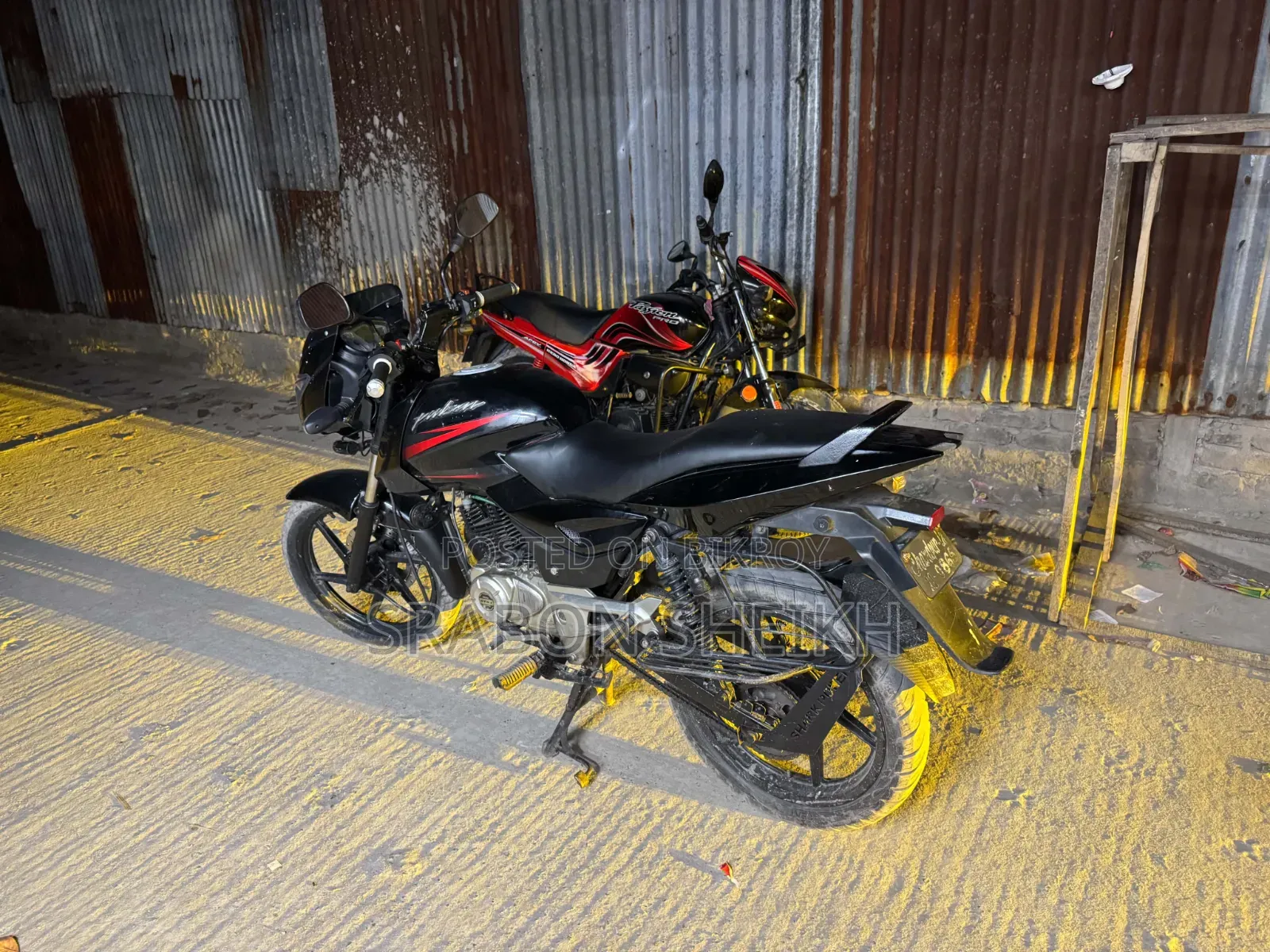 বাজাজ পালসার ১৫০ ২০১৩ কালো