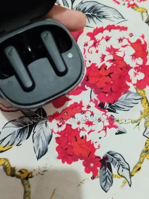 Oenk Vlo Ekta Earbud Taka Dkr Tai Sell Diya Dibo