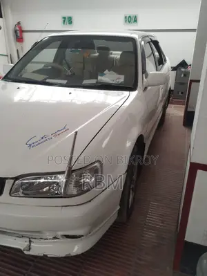 টয়োটা করোলা অটোমেটিক ১৯৯৯ পার্ল